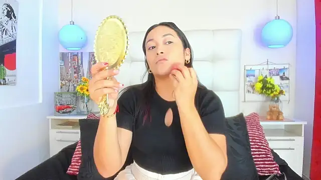 Tatiana24  online show from April 18, 2026, 8:53 pm