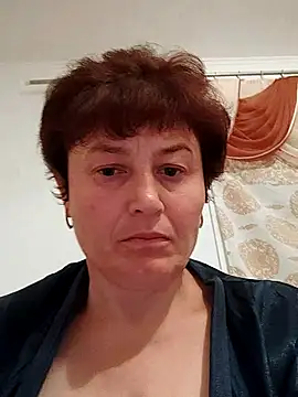 valeryXmur online show from May 10, 2026, 8:11 pm