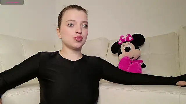 Minnie mouse 18 online show from March 15, 2026, 5:20 pm