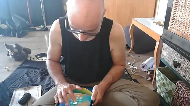 Snapshot of Thomate24 chatting on June 9, 2026, 1:23 pm Thomate24 online show from June 9, 2026, 1:23 pm