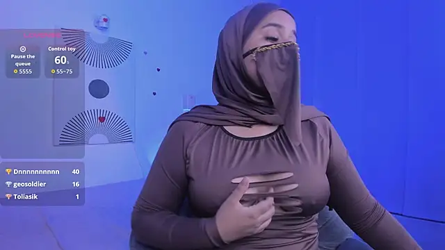 Aminaa Kaarim online show from July 11, 2026, 1:17 am