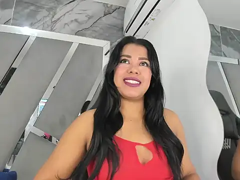 alannaht online show from April 18, 2026, 1:13 pm