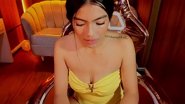 Snapshot of _Charlottee_b chatting on July 26, 2026, 12:56 pm Charlottee b online show from July 26, 2026, 12:56 pm