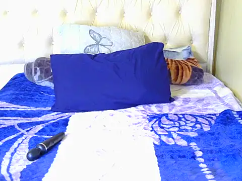 DARKBEATY20 online show from April 9, 2026, 6:19 am