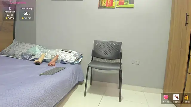 Enzoo98  online show from April 10, 2026, 11:56 pm