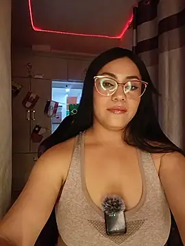 PiscisGirl online show from July 17, 2026, 5:37 am