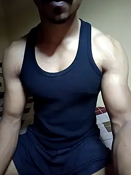 Snapshot of RippedGuy chatting on April 12, 2026, 11:30 pm RippedGuy online show from April 12, 2026, 11:30 pm