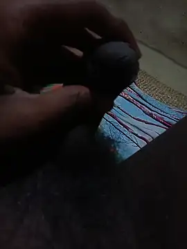 kingcouple89 online show from April 15, 2026, 4:22 pm