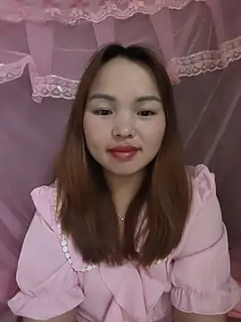 Mina xYx online show from June 9, 2026, 4:41 pm