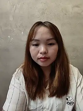 Mina xYx online show from June 9, 2026, 4:35 am