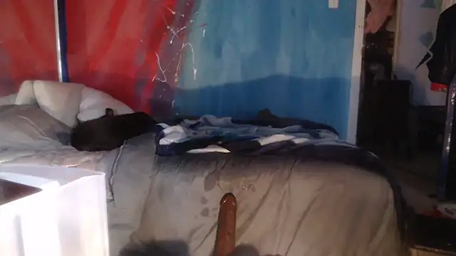 punkyslut69 online show from April 16, 2026, 3:35 pm