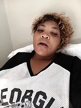 BeverlyQueen15 online show from March 31, 2026, 10:17 am