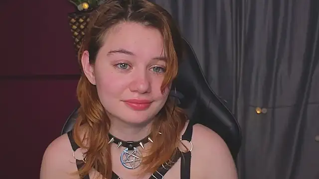 ElizabethRedWings online show from April 30, 2026, 8:57 pm