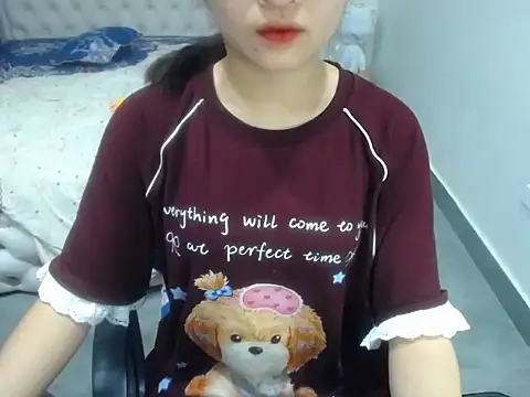 Snapshot of Aly_babe19y chatting on March 17, 2026, 4:32 pm Aly babe19y online show from March 17, 2026, 4:32 pm