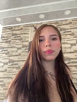 Snapshot of lunacandy_0 chatting on April 2, 2026, 6:03 pm lunacandy 0 online show from April 2, 2026, 6:03 pm