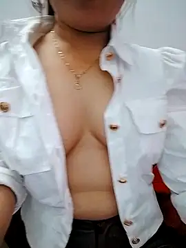 Sury sexyy online show from March 28, 2026, 2:07 pm