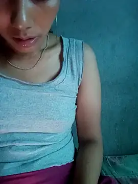 Snapshot of Leiley_98 chatting on June 30, 2026, 12:43 am Leiley 98 online show from June 30, 2026, 12:43 am