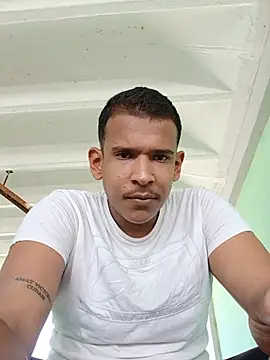 Snapshot of Ron_0101 chatting on June 2, 2026, 4:29 pm Ron 0101 online show from June 2, 2026, 4:29 pm