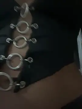 Snapshot of Sakur444 chatting on April 11, 2026, 1:24 am Sakur444 online show from April 11, 2026, 1:24 am