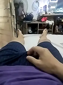 Snapshot of gato01020 chatting on March 16, 2026, 3:37 pm gato01020 online show from March 16, 2026, 3:37 pm