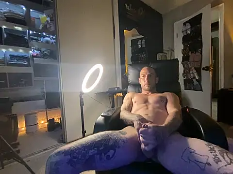 Snapshot of Envyussfantasy chatting on March 24, 2026, 11:16 pm Envyussfantasy online show from March 24, 2026, 11:16 pm