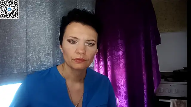 HotMamaQueen234 online show from June 16, 2026, 12:16 pm