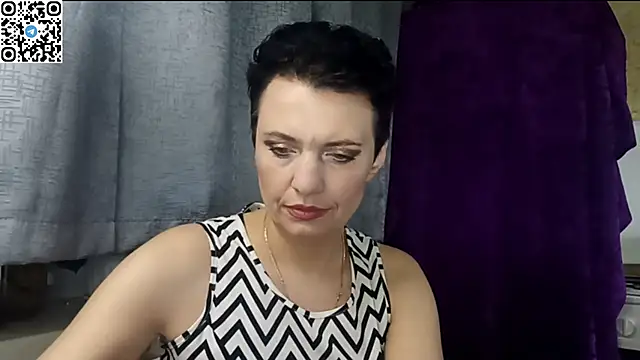 HotMamaQueen234 online show from April 24, 2026, 8:55 pm