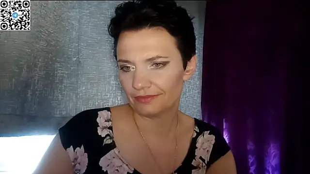 HotMamaQueen234 online show from June 11, 2026, 11:07 am