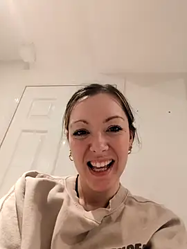 Snapshot of fucklyweds chatting on April 1, 2026, 3:41 am fucklyweds online show from April 1, 2026, 3:41 am