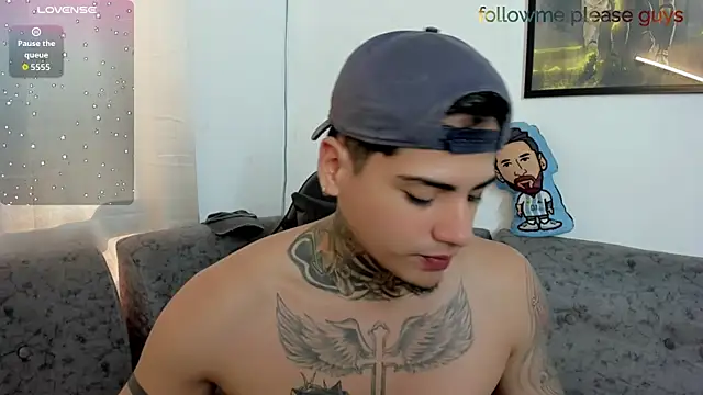 sweetlatinoboy online show from June 11, 2026, 12:24 pm