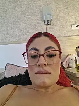 Scarlet Evanss  online show from July 1, 2026, 8:09 pm