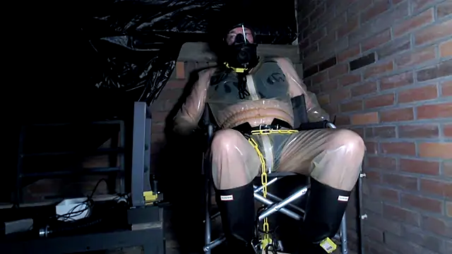 Snapshot of latexslaveboy chatting on August 4, 2026, 8:24 pm latexslaveboy online show from August 4, 2026, 8:24 pm
