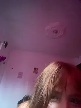 little doll18  online show from July 19, 2026, 10:28 pm