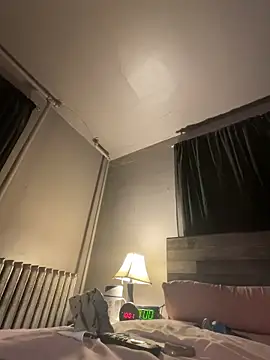 JulieetteLatte online show from March 24, 2026, 2:00 am