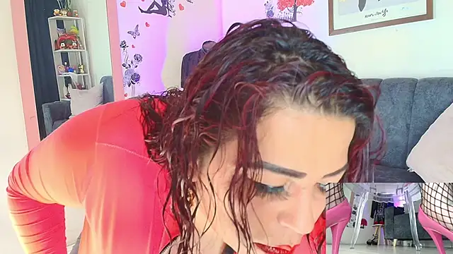 Zully Green online show from June 16, 2026, 2:22 am