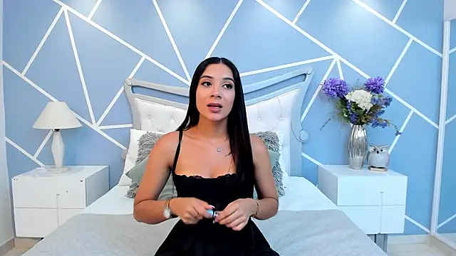 EmmaFosther online show from June 23, 2026, 7:12 pm
