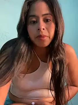 lucirganaxxx online show from June 26, 2026, 2:28 am