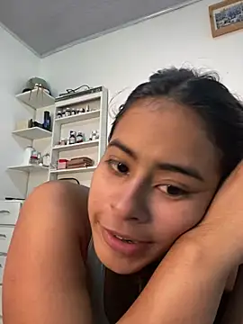 lucirganaxxx online show from March 24, 2026, 4:29 pm