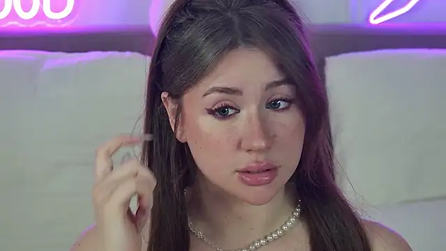 MeganStrane online show from June 28, 2026, 6:09 am