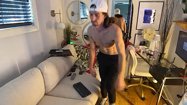 Snapshot of DylanBrook chatting on April 7, 2026, 10:00 pm DylanBrook online show from April 7, 2026, 10:00 pm