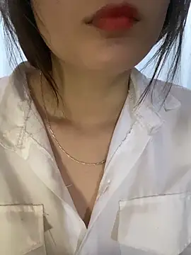 -Eidieea- online show from April 23, 2026, 1:01 am