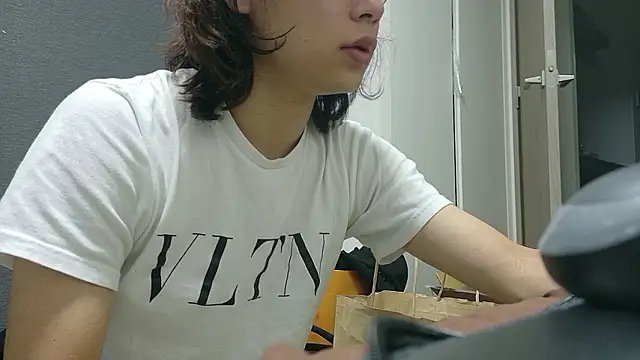 zakochin114514 online show from April 30, 2026, 9:38 am