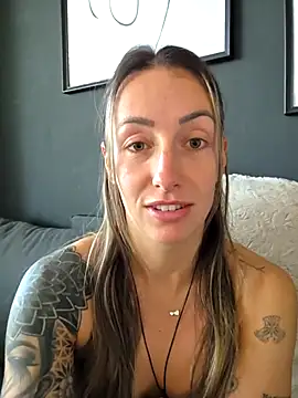 NicoleKaiser online show from May 1, 2026, 6:07 am