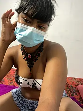 honeyi babe online show from July 17, 2026, 5:54 pm