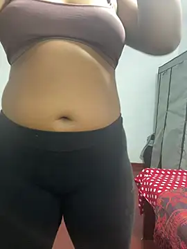 honeyi babe online show from July 25, 2026, 7:20 pm