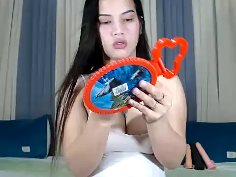 trexwildcum online show from June 4, 2026, 5:23 am