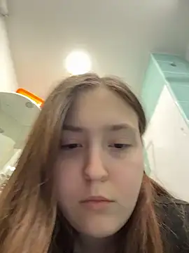 charmingggirl online show from March 30, 2026, 2:51 pm