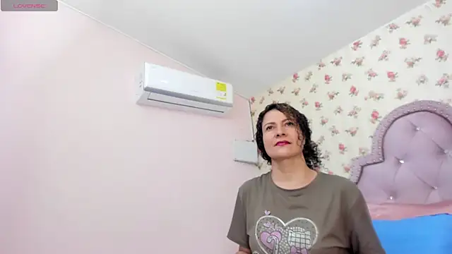 crystal watson0 online show from July 9, 2026, 1:21 pm