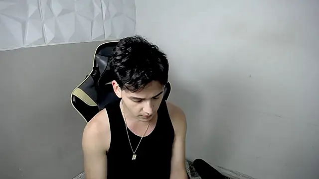 Mathias twinkk online show from May 28, 2026, 5:48 am