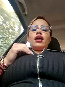 Snapshot of Monita_cherry1 chatting on March 21, 2026, 6:01 pm Monita cherry1 online show from March 21, 2026, 6:01 pm